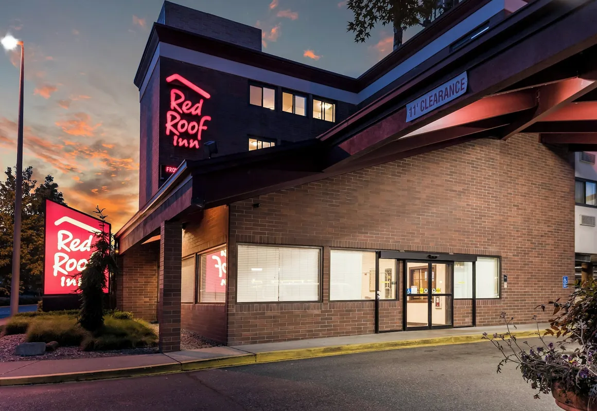 Red Roof Inn Seattle Airport - SEATAC hotel hero