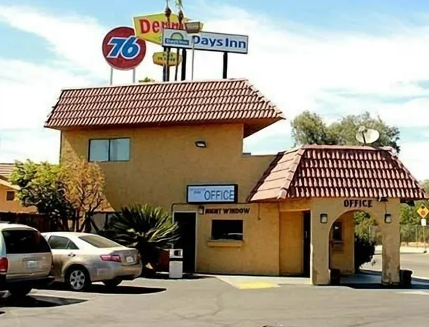 Motel 6 Fresno, CA hotel detail image 1