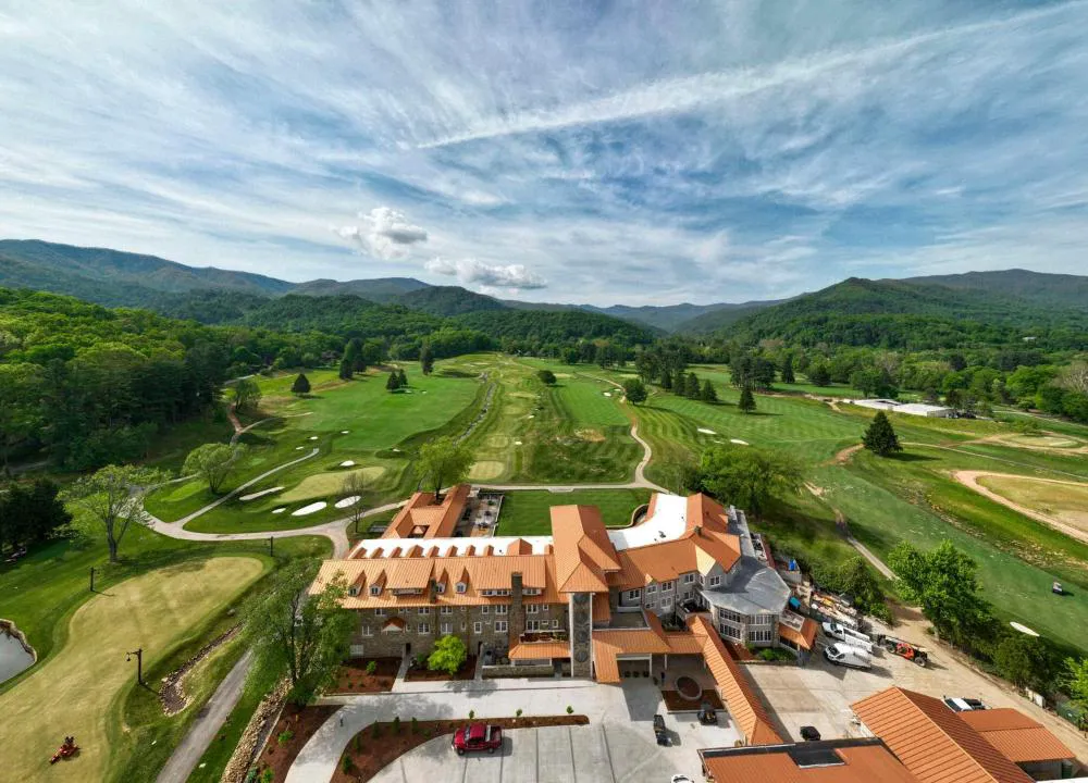 Waynesville Inn and Golf Club, Tapestry Collection by Hilton hotel hero