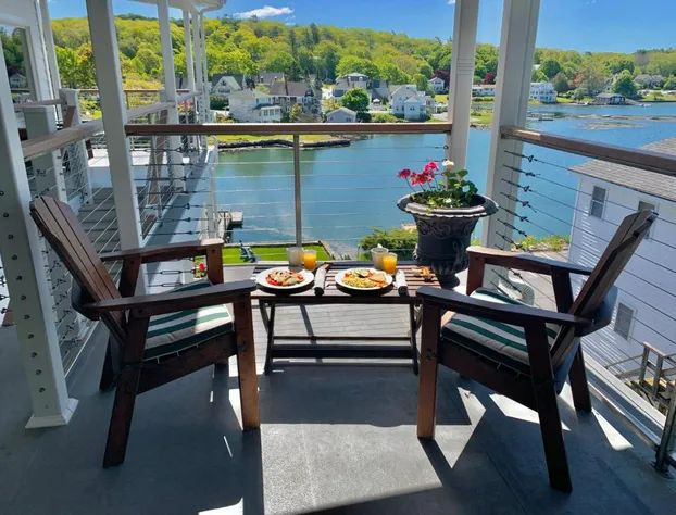 Harborage Inn on the Oceanfront hotel detail image 2