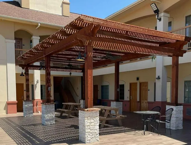 Days Inn by Wyndham Humble/Houston Intercontinental Airport hotel detail image 3