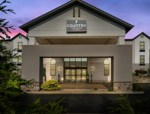 Country Inn & Suites by Radisson, Grandville-Grand Rapids West, MI hotel detail image 2