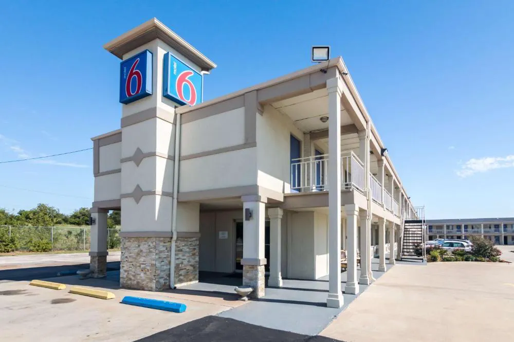 Motel 6 Wichita Falls, TX - North hotel hero
