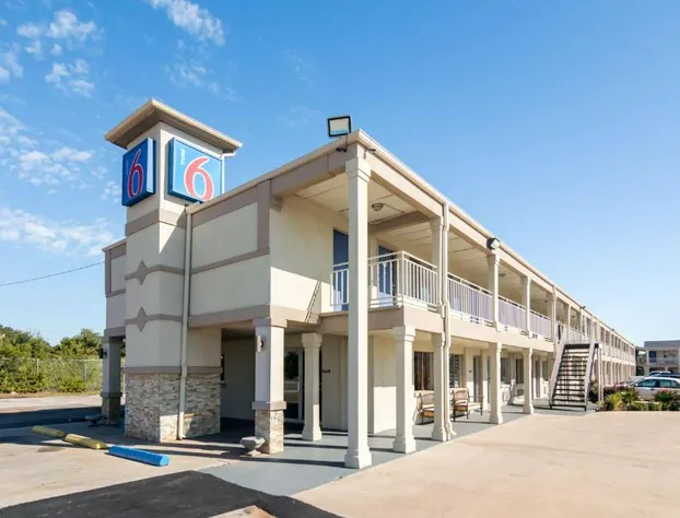 Motel 6 Wichita Falls, TX - North hotel detail image 2