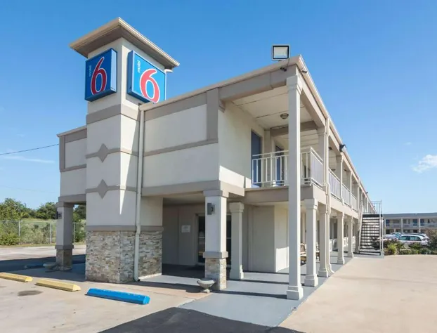 Motel 6 Wichita Falls, TX - North hotel detail image 3