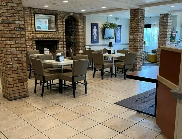 Microtel Inn & Suites by Wyndham Lady Lake/The Villages hotel detail image 2