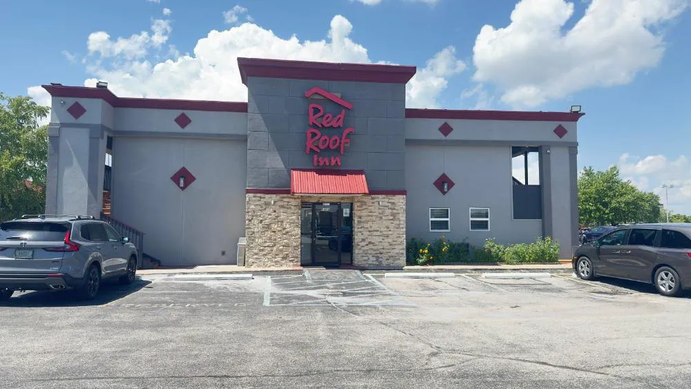 Red Roof Inn Anderson, IN hotel hero