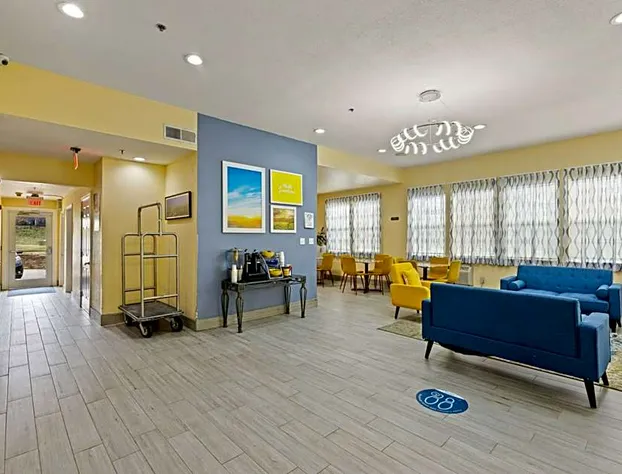 Days Inn & Suites by Wyndham Euless DFW Airport South hotel detail image 4