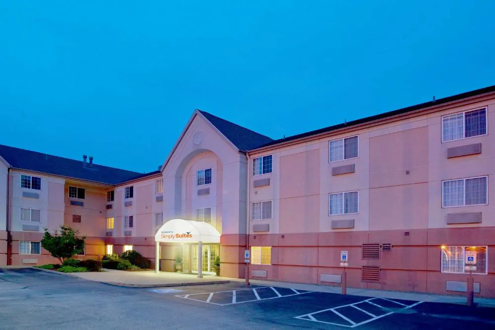 Sonesta Simply Suites Pittsburgh Airport hotel hero