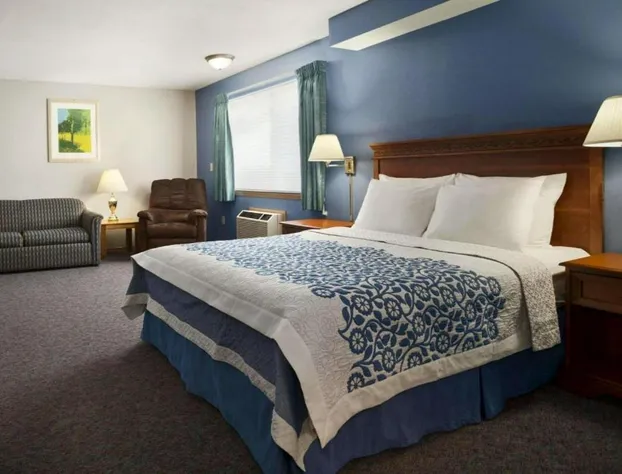 Days Inn by Wyndham Lacey Olympia Area hotel detail image 2