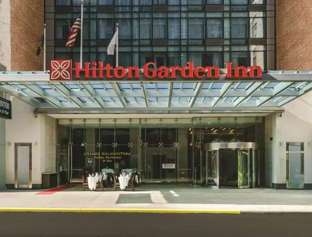 Hilton Garden Inn New York Times Square North hotel detail image 1