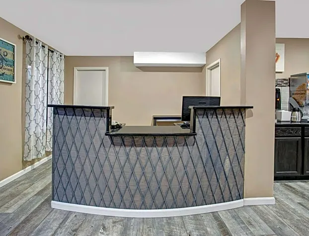 Super 8 by Wyndham Asbury Park hotel detail image 3