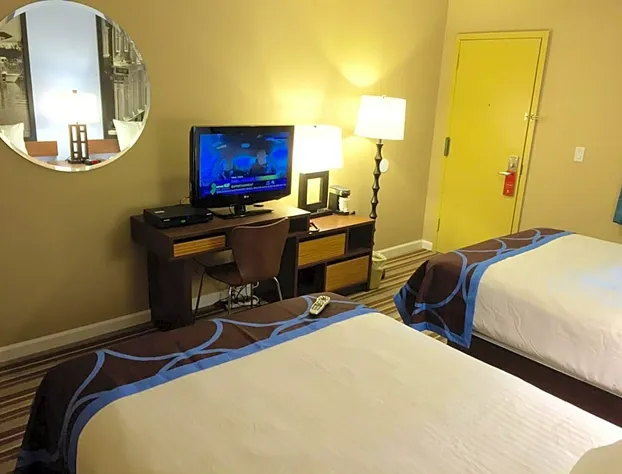 Super 8 by Wyndham Asbury Park hotel detail image 4