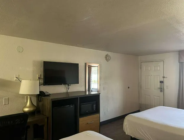 Motel 6 Cross Lanes, WV - Goff Mountain Rd hotel detail image 3