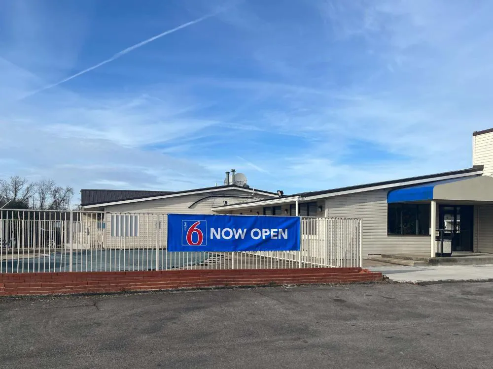 Motel 6 Cross Lanes, WV - Goff Mountain Rd hotel hero