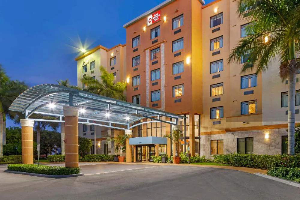 Best Western Plus Miami Executive Airport Hotel & Suites hotel hero
