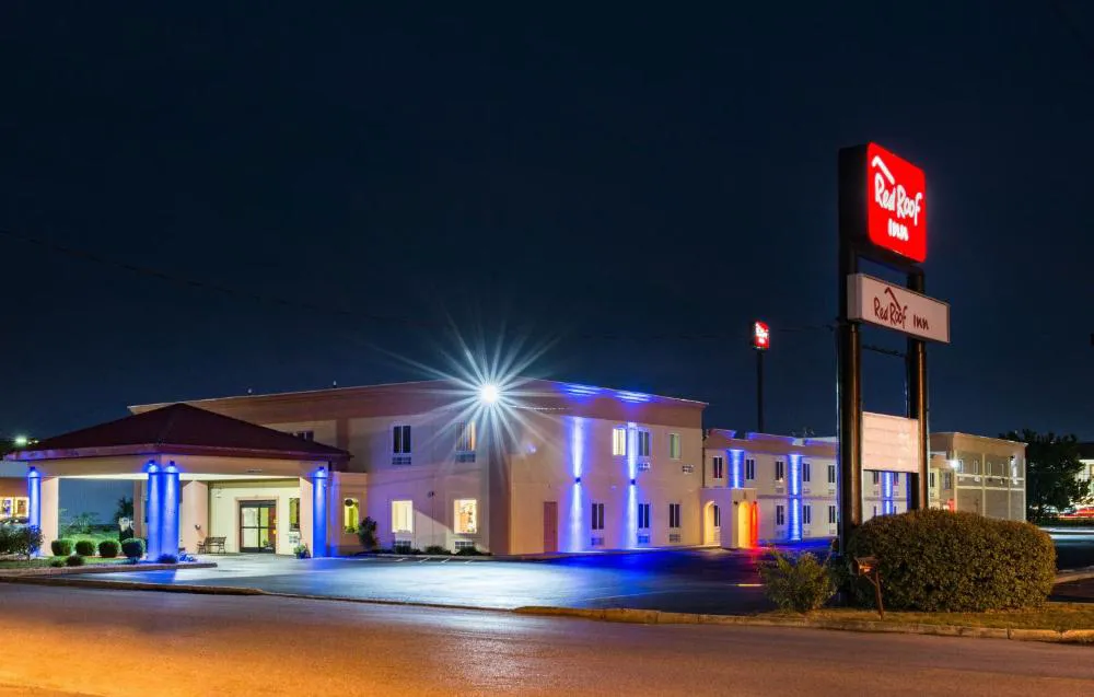 Red Roof Inn Chambersburg hotel hero