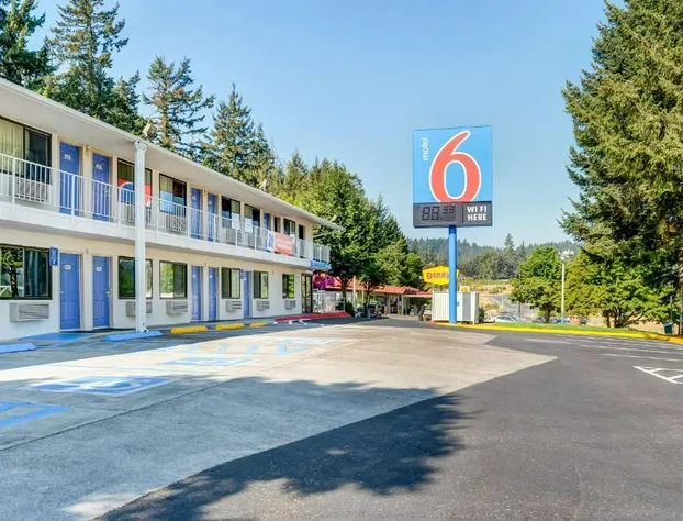 Motel 6 Eugene, OR - South Springfield hotel detail image 1