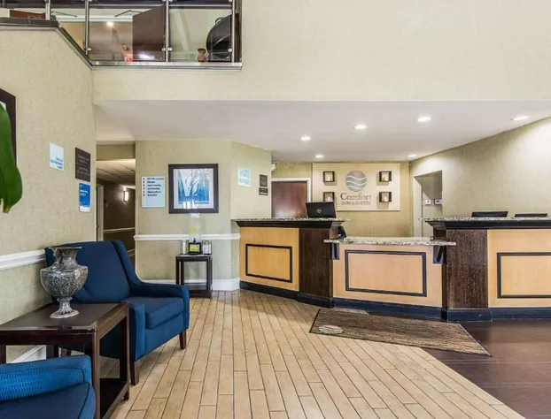 Comfort Inn & Suites Greenwood near University hotel detail image 3