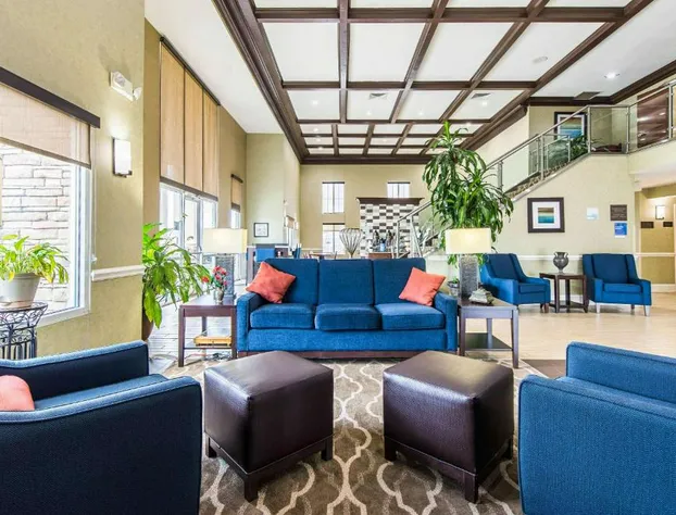 Comfort Inn & Suites Greenwood near University hotel detail image 4