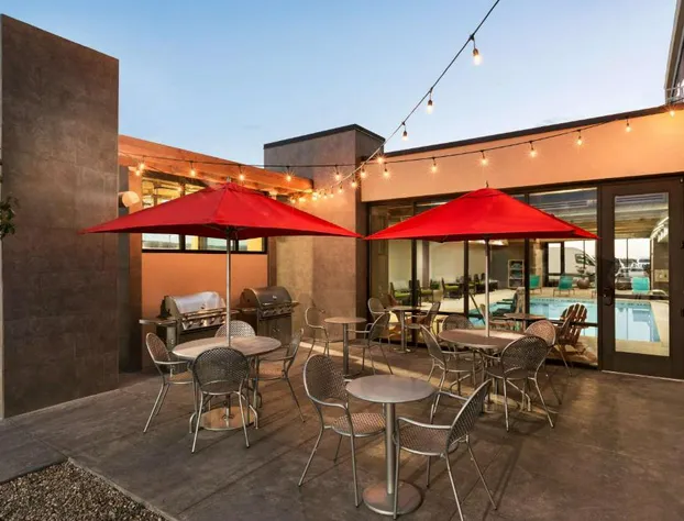 Home2 Suites by Hilton Farmington/Bloomfield hotel detail image 3