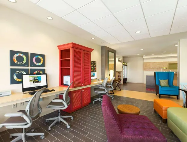 Home2 Suites by Hilton Farmington/Bloomfield hotel detail image 3