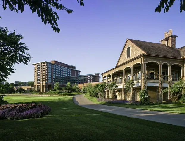 Lansdowne Resort and Spa hotel detail image 1