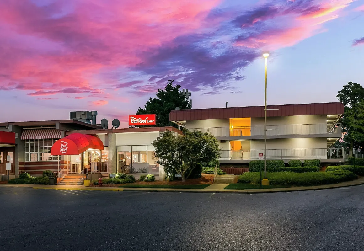 Red Roof Inn Baltimore hotel hero