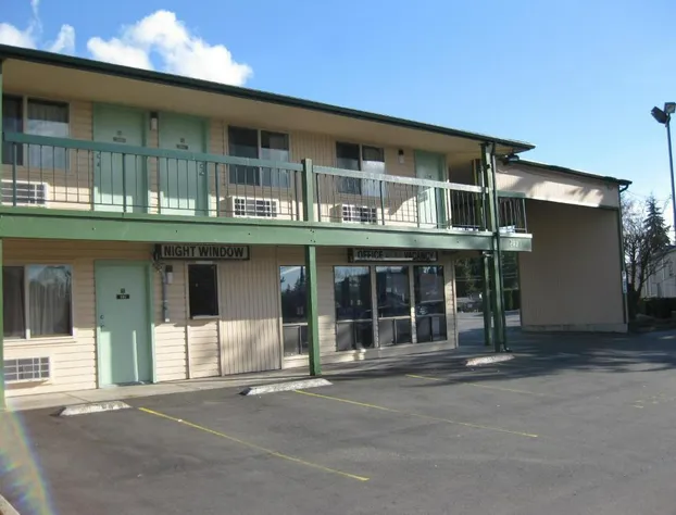 Sunrise Inn hotel detail image 1