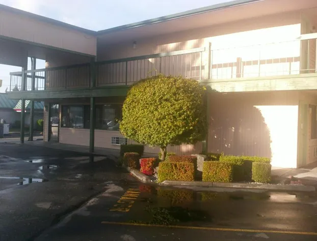 Sunrise Inn hotel detail image 3