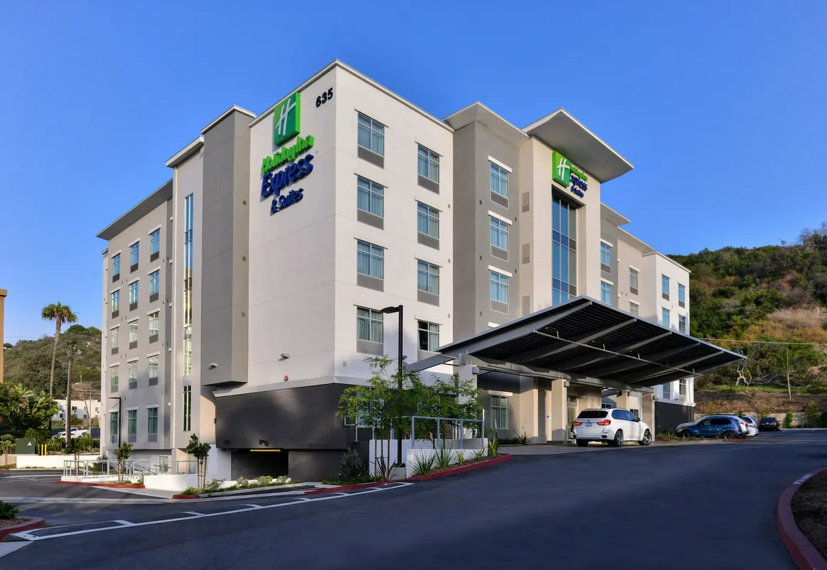 Holiday Inn Express & Suites San Diego - Mission Valley by IHG hotel hero