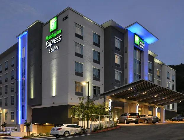 Holiday Inn Express & Suites San Diego - Mission Valley by IHG hotel detail image 1