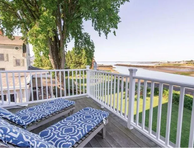 Breakwater Inn hotel detail image 1