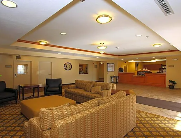 Candlewood Suites KANSAS CITY AIRPORT hotel detail image 2