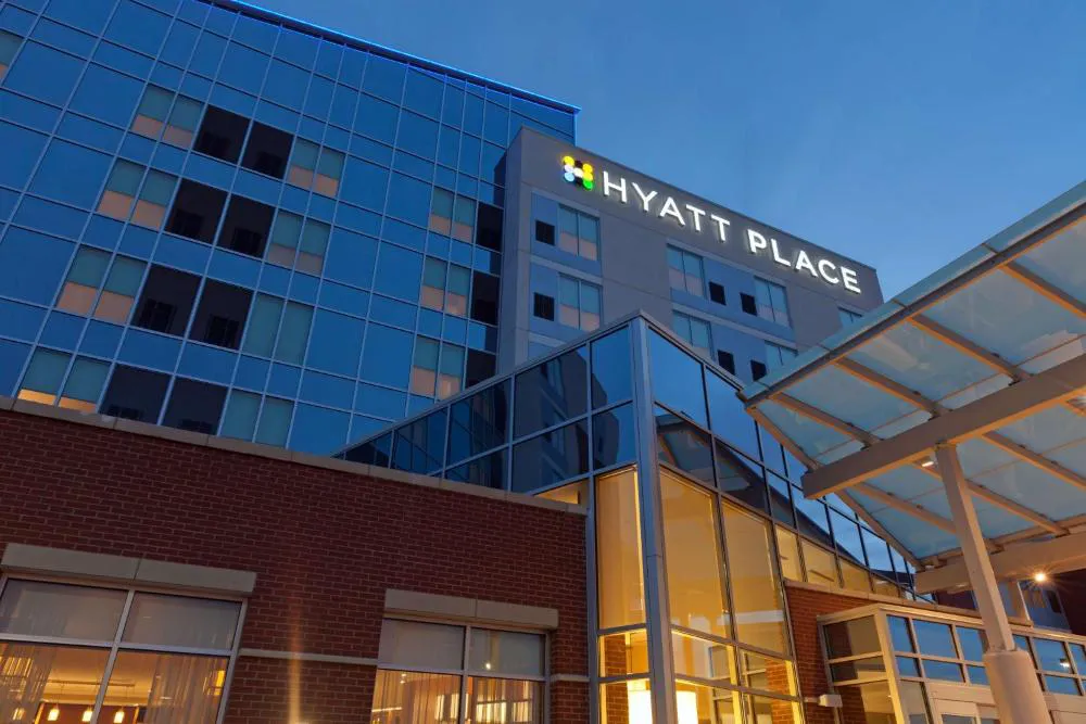 Hyatt Place Chicago Midway Airport hotel hero