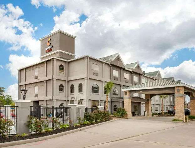 Comfort Suites Shenandoah-The Woodlands hotel detail image 1