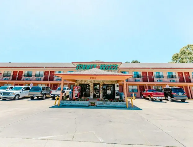 Summer Breeze Motel hotel detail image 1