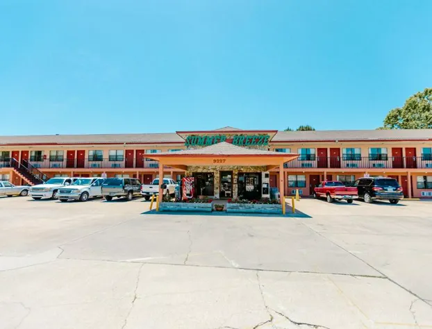 Summer Breeze Motel hotel detail image 4