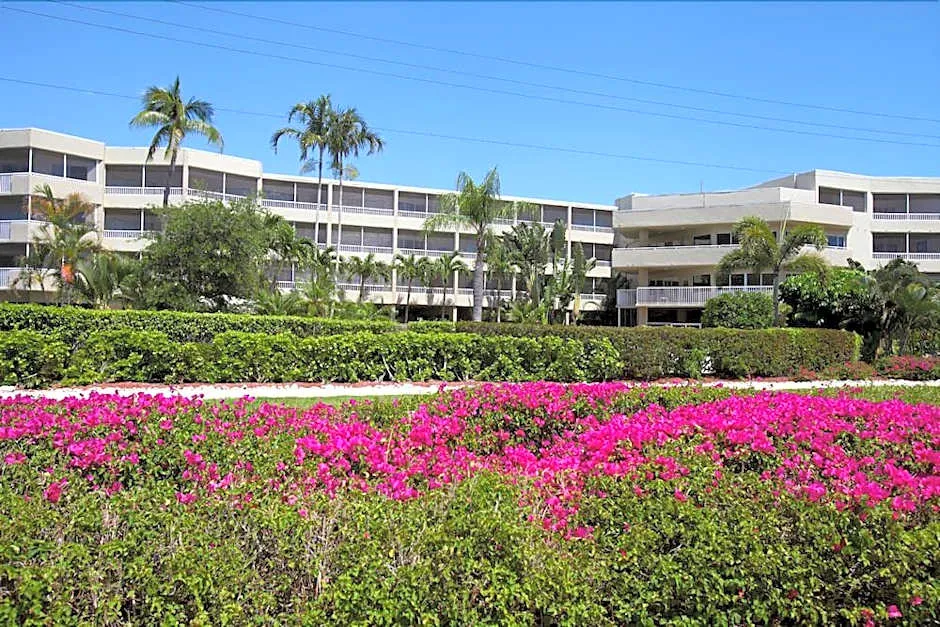 Marco Beach Vacation Suites hotel hero