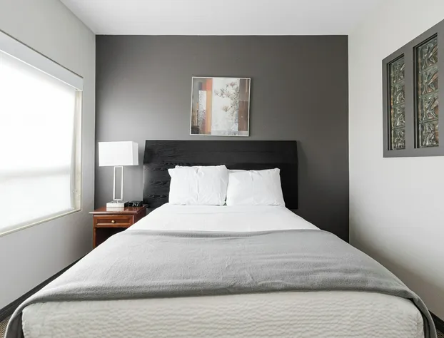 Premier Residences hotel detail image 3