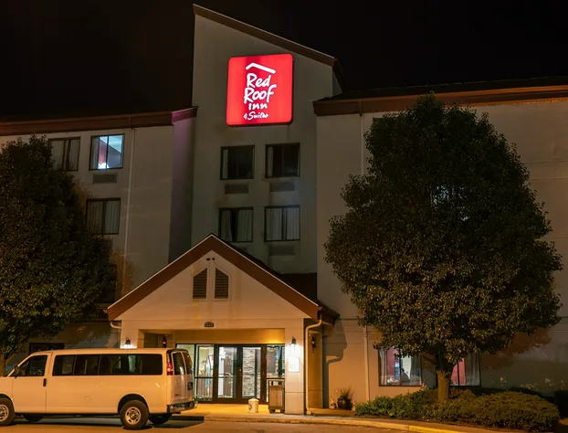 Red Roof Inn & Suites Indianapolis Airport hotel detail image 3