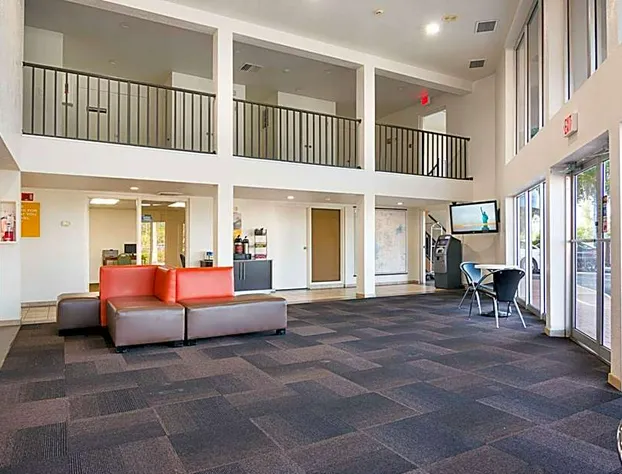 Motel 6 Tampa, FL - Fairgrounds hotel detail image 4