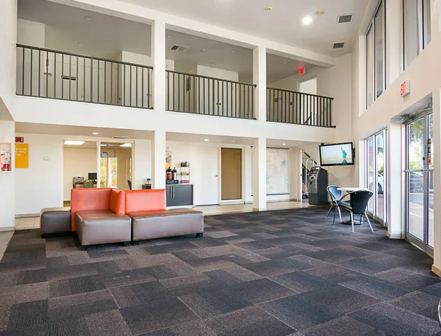 Motel 6 Tampa, FL - Fairgrounds hotel detail image 4