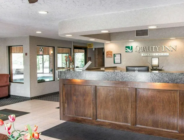 Quality Inn Hudsonville South hotel detail image 1