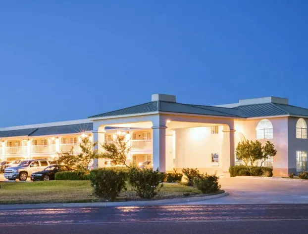 Days Inn by Wyndham Fort Stockton hotel detail image 1