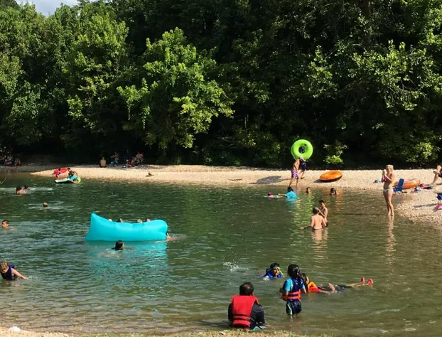 Cassville Four seasons inn & suits hotel detail image 4