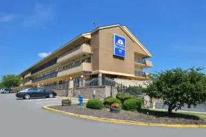 Americas Best Value Inn Pittsburgh Airport hotel hero
