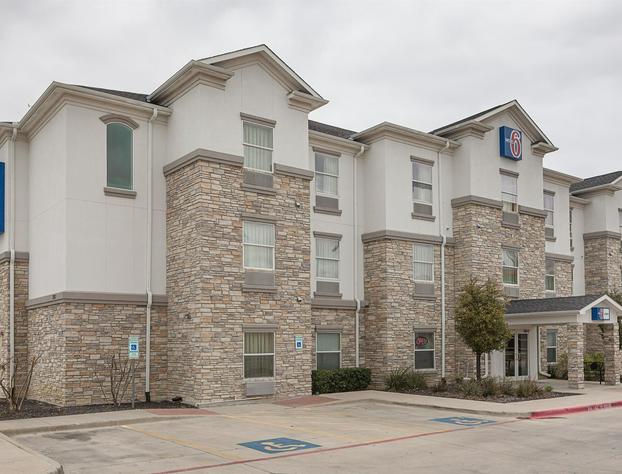 Motel 6 Fort Worth, TX hotel detail image 3
