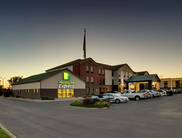 Holiday Inn Express & Suites Lebanon by IHG hotel detail image 2