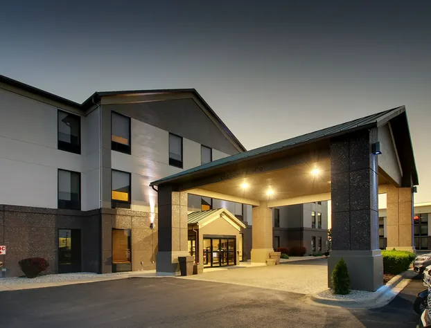 Holiday Inn Express & Suites Lebanon by IHG hotel detail image 4